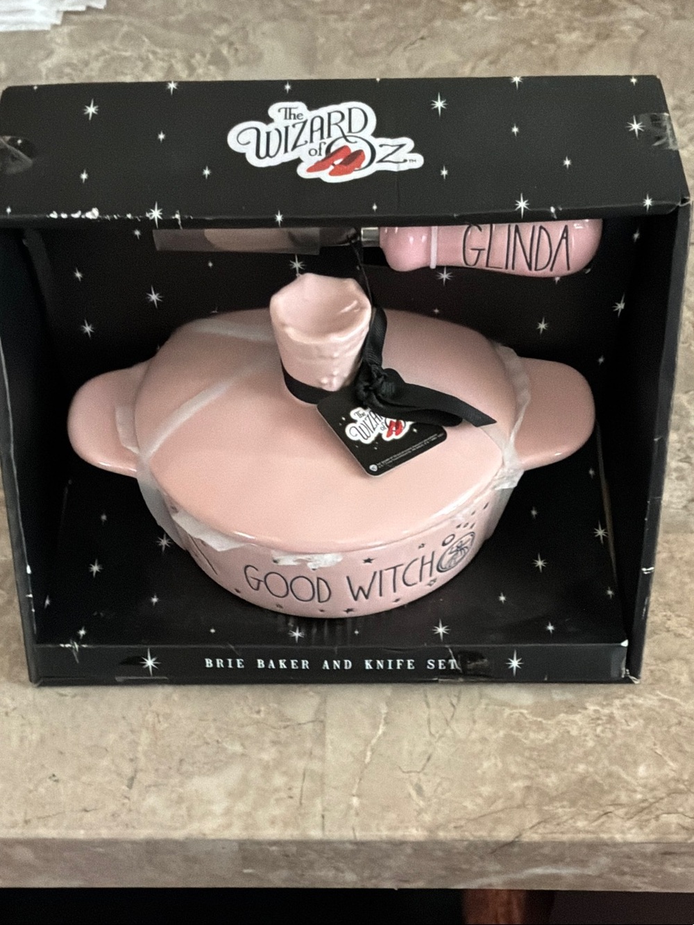 RAE DUNN Glinda Good Witch Pink Brie Baker & Knife Set